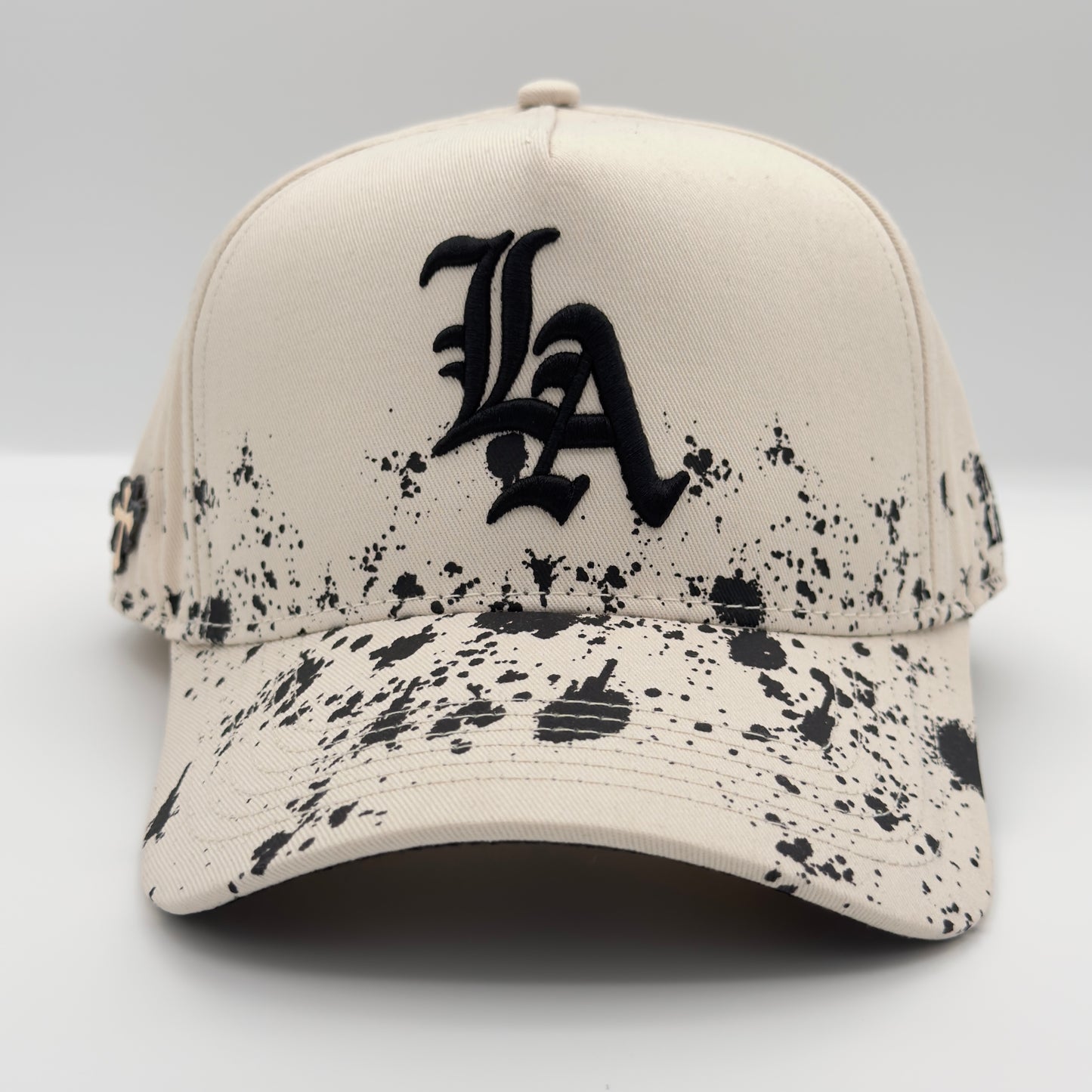 White/Black LA Curved Cap